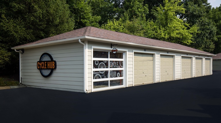 Cycle Hub with Indoor Storage and Repair Station