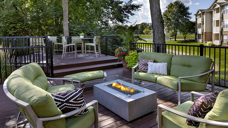 Outdoor Fire Pit with Lounge Space